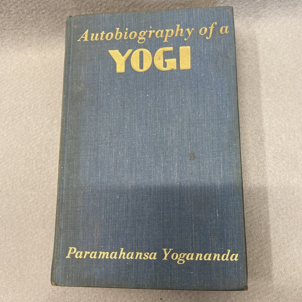Autobiography of a YOGI Paramahansa Yogananda 1969 Tenth Edition Hard Cover